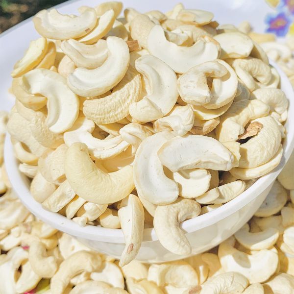 NT Cashew nut splits